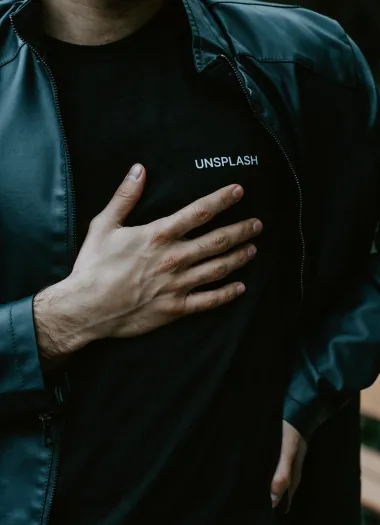 Znaš li ih prepoznati? Znakovi da ON baš i nije nešto u krevetu
