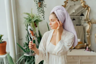 U utrci s vremenom: Kada zapravo početi s anti aging serumima?