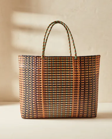 U Zari Home smo pronašle odlične torbe za stylish ljetne kombinacije