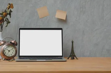 Koja je idealna udaljenost monitora od očiju?