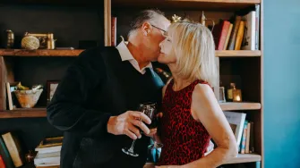Nikad nisi prestara za užitak: Vodič za seks za starije od 50 godina