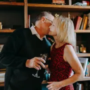Nikad nisi prestara za užitak: Vodič za seks za starije od 50 godina