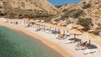 Prekrasna plaža Oprna koju se uvijek isplati posjetiti