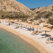 Prekrasna plaža Oprna koju se uvijek isplati posjetiti