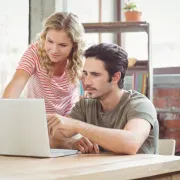 Intimni odnos bez seksa: Je li emocionalna prevara ista kao i fizička?