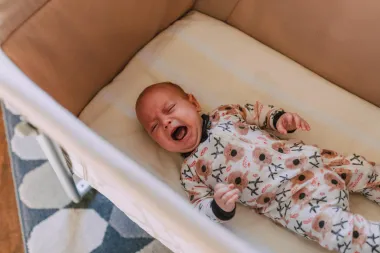 Zar muškarci zaista ne čuju plač bebe ili ga samo ignoriraju?