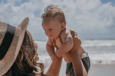 Što ponijeti, kada krenuti? Ovo trebaš znati kad ideš na more s bebom