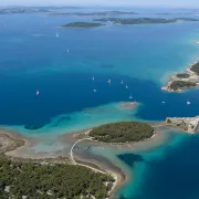 Jadranski dragulj: Šetnica kroz kanal sv. Ante ostavit će te bez daha