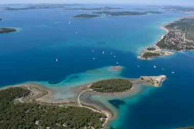 Jadranski dragulj: Šetnica kroz kanal sv. Ante ostavit će te bez daha