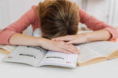 Stalno si umorna, ali i zaboravna? Ovo su znakovi da ti nedostaje vitamina B12