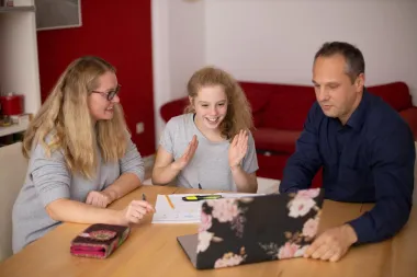 Ne žele priznati: Zašto većina roditelja ipak više voli jedno dijete?