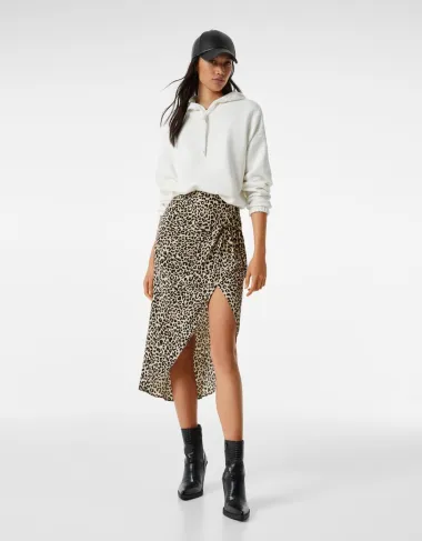 Suknje s uzorkom leoparda obožavamo i ljeti, a ovo su top modeli iz ponude
