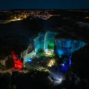 Festival Rocks&Stars @ Cave Romane – spektakl kulture i solidarnosti