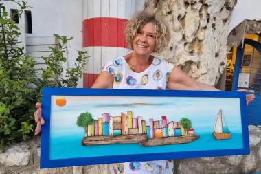 #podrzidomace: Drveni val je ostvarenje Željkinog sna, a njezini radovi donose dašak mora u domove