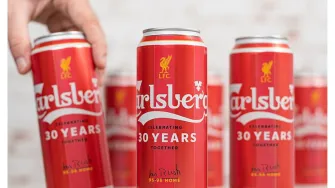 Posebno izdanje Carlsberg limenke za 30 godina partnerstva s Liverpoolom