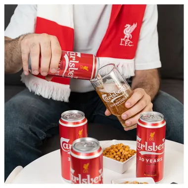 Posebno izdanje Carlsberg limenke za 30 godina partnerstva s Liverpoolom
