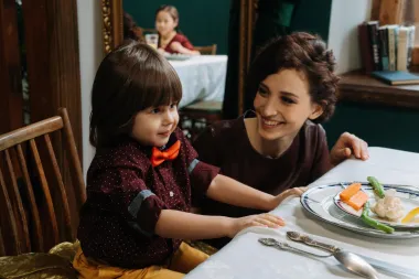 Uvijek aktualna rasprava: Trebaju li roditelji malu djecu voditi u restorane?