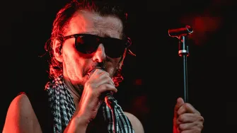 Nakon otkazanih koncerata zbog zdravstvenih problema, Goran Bare oduševio publiku u Šibeniku!