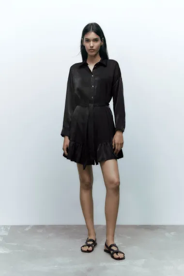Mala crna haljina: Zara ima neodoljive modele za svaku jesensku priliku