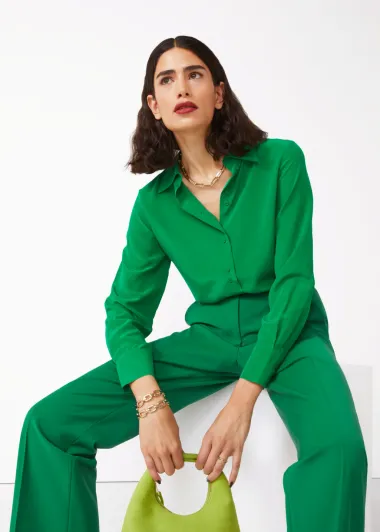 Smaragdno zelena je hit boja za jesen. Pronašle smo komade koji će začiniti svaki look