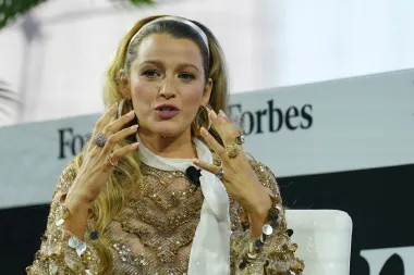 Odvažni look Blake Lively u kojem je otkrila da čeka četvrto dijete