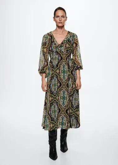Haljine s printom idealne su za razigrane jesenske kombinacije, a Mango i Zara imaju odlične modele