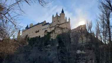 Od Škotske do Slovenije: Ovo su neki od najljepših dvoraca u Europi koje želimo posjetiti