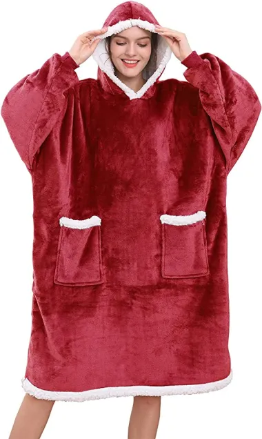 Želimo ih sve: Hoodie dekice i ove su godine hit jer osim što griju, genijalnog su dizajna