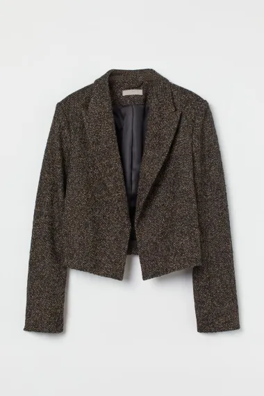 Međusezonsko sniženje u H&M-u: 10 klasičnih komada koje želimo 'uloviti'