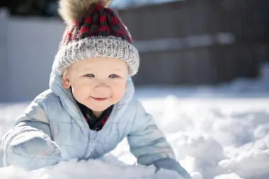 Pametno ili suludo? Bebe u Skandinaviji spavaju vani i kada su temperature ispod nule