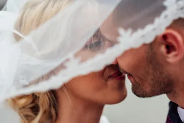 9 stvari koje bi trebala znati prije ulaska u brak (ako želiš da potraje)