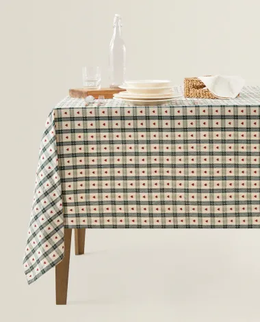 Divna je! Zara Home božićna kolekcija pretvorit će svaki dom u zimsku bajku
