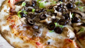 Kako se priprema najbolja domaća pizza s tunom?