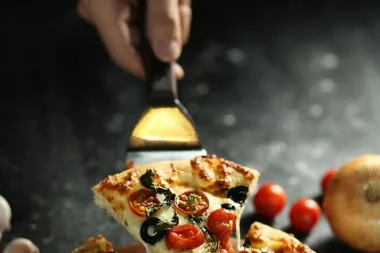 Kako napraviti domaći ukusan umak za pizzu?