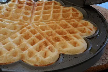 Slani vafli odlično se slažu uz umake i namaze