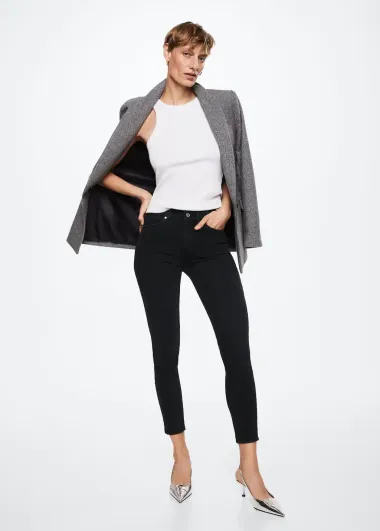 Skinny traperice opet su IN: Kako ih nositi i gdje pronaći najbolje modele?