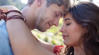 Tri stvari koje trebate učiniti ako su intimni odnosi na početku veze loši