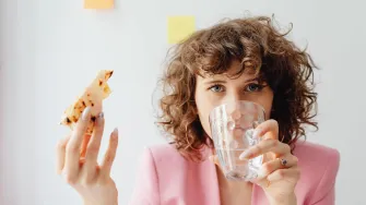 Nutricionist Luka Bashota otkriva kako zdravo jesti na poslu