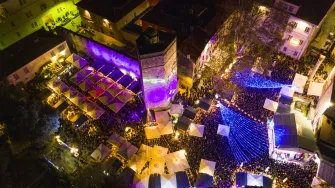 Saznaj sve o adventskom spektaklu s dalmatinskim štihom i dočekaj Novu bez stresa