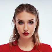 Ideje za novogodišnje makeup lookove koje možeš napraviti sama kod kuće