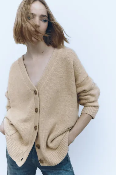 Tople i stylish modne kombinacije idealne za zimu i snijeg