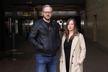Na promociji je dobila nadimak “najljepša knjiga”, a dvoje autora ispričalo nam je kako su nastali popularni “Bankomati”