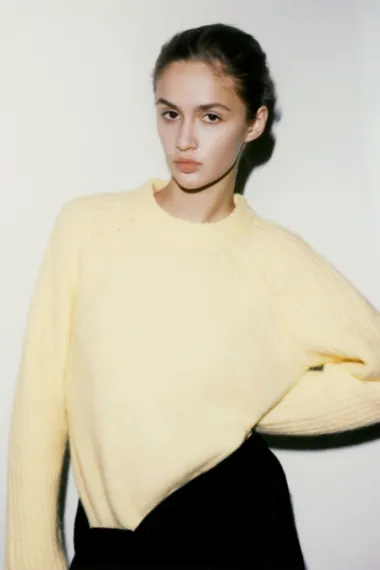 Pastelne boje u zimskom ruhu: 10 komada s kojima ćeš podići svaki outfit