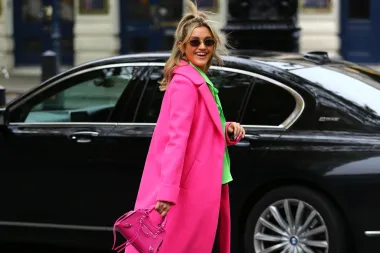 Think pink: Na sniženju smo pronašle 12 upečatljivih komada u trendi ružičastoj boji