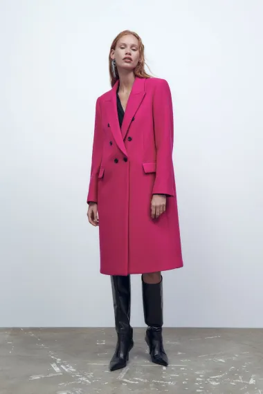 Think pink: Na sniženju smo pronašle 12 upečatljivih komada u trendi ružičastoj boji
