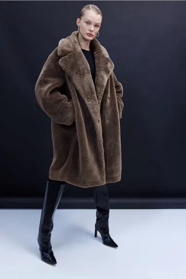 Duge bunde od umjetnog krzna nikad nisu izgledale bolje. Pronašle smo 10 top modela