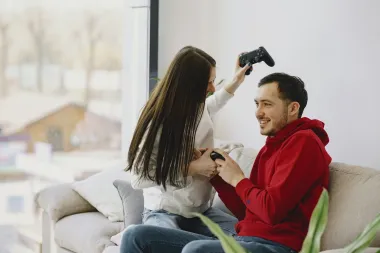 Ovi znakovi otkrivaju da si u vezi s emocionalno nezrelim partnerom