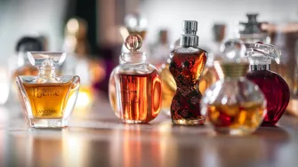 Beauty stručnjaci otkrili 10 najboljih parfema koji će obilježiti godinu