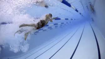 Koja je optimalna temperatura vode u olimpijskom bazenu?