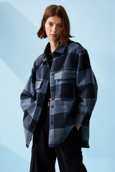 Još traje sniženje u H&M-u pa smo izdvojile upečatljive komade do 30 eura